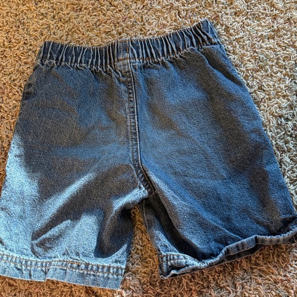 Circo Classic Blue Denim Shorts - Size 4T​ - Picture 3 of 4